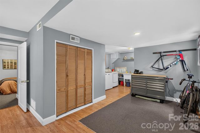 70 Saint Dunstans Circle, Asheville, NC 28803