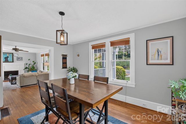 70 Saint Dunstans Circle, Asheville, NC 28803