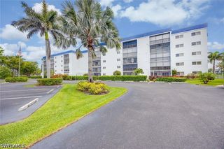555 Park Shore DR B408, Naples, FL 34103