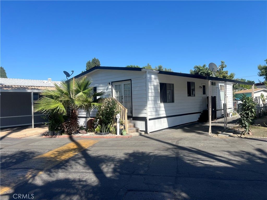 107 Monaco 33, Santa Ana, CA 92703 — photo 2