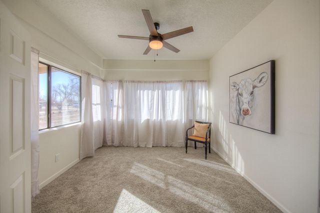 327 Homesite Lane NW, Albuquerque, NM 87114