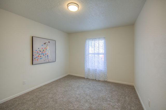 327 Homesite Lane NW, Albuquerque, NM 87114