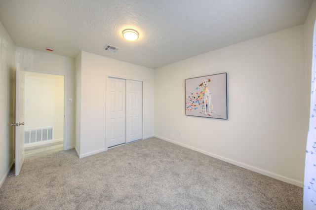 327 Homesite Lane NW, Albuquerque, NM 87114