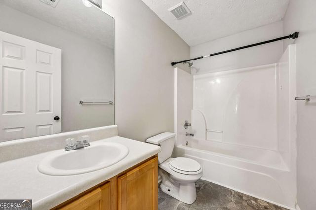 4368 Gray Raptor Circle, Snellville, GA 30039