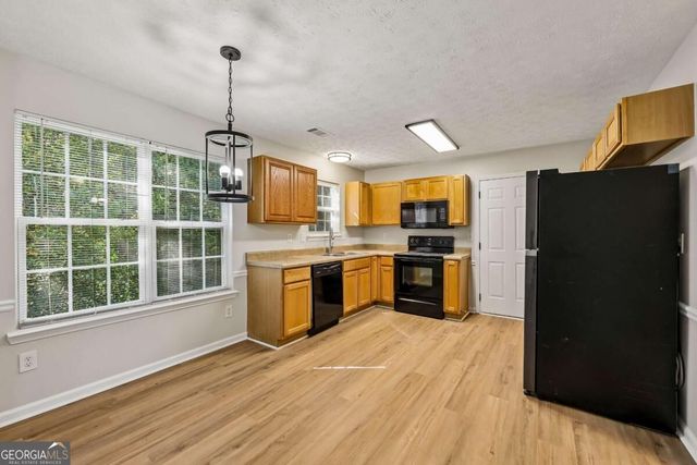 4368 Gray Raptor Circle, Snellville, GA 30039