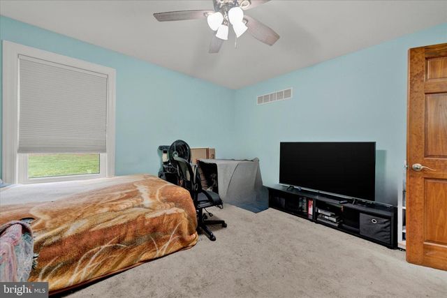181 FORT RD, Bernville, PA 19506