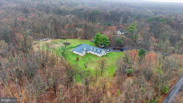 181 FORT RD, Bernville, PA 19506