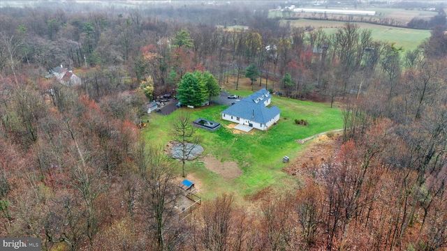 181 FORT RD, Bernville, PA 19506
