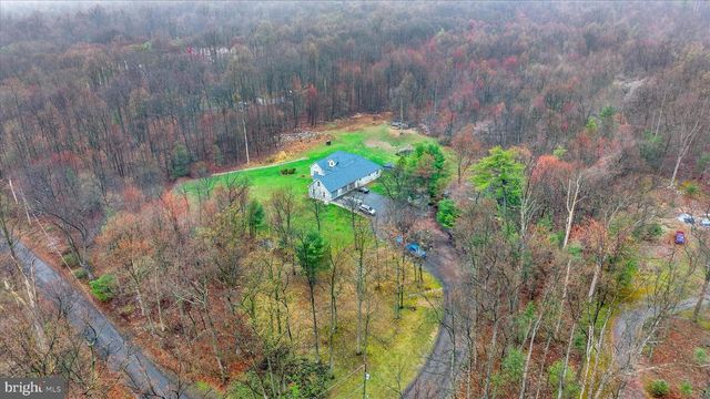 181 FORT RD, Bernville, PA 19506