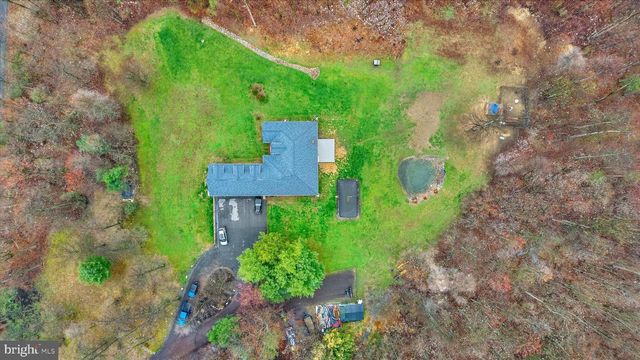 181 FORT RD, Bernville, PA 19506