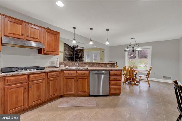 181 FORT RD, Bernville, PA 19506