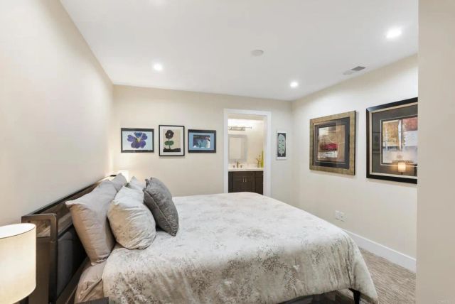 2319 Cambridge, Cardiff By The Sea, CA 92007