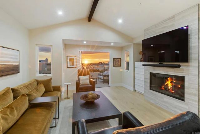 2319 Cambridge, Cardiff By The Sea, CA 92007