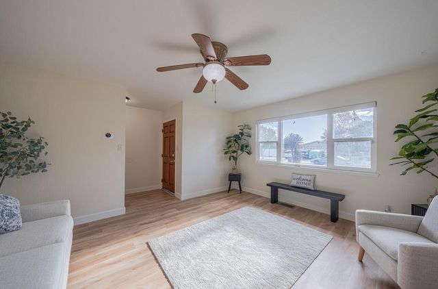 530 Inca Way, Salinas, CA 93906