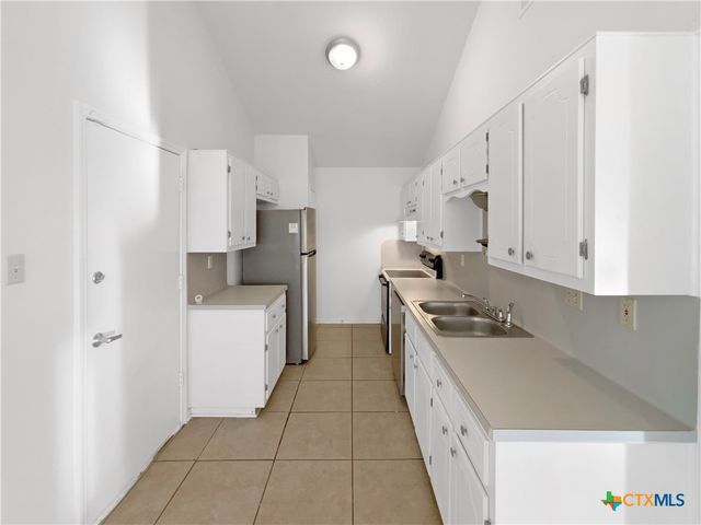 210 Robertstown Road, Copperas Cove, TX 76522