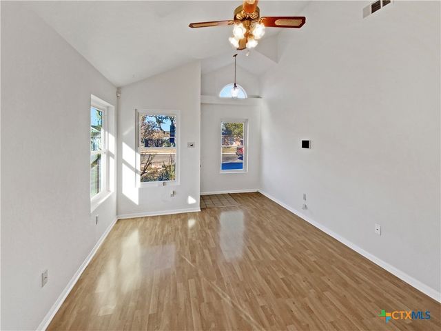 210 Robertstown Road, Copperas Cove, TX 76522