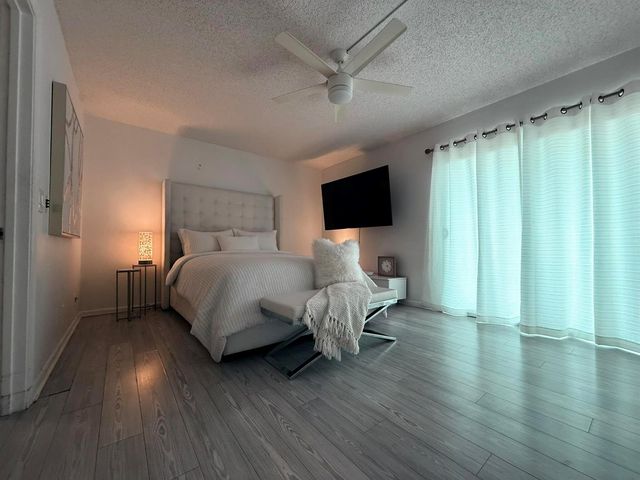 850 SW 133rd Terrace 315b, Pembroke Pines, FL 33027