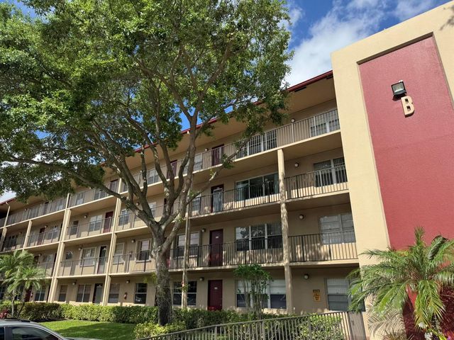 850 SW 133rd Terrace 315b, Pembroke Pines, FL 33027