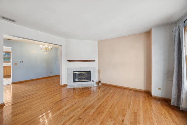 7708 Harvard Street, Forest Park, IL 60130