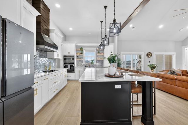 12716 SW 53rd Street, Mustang, OK 73064