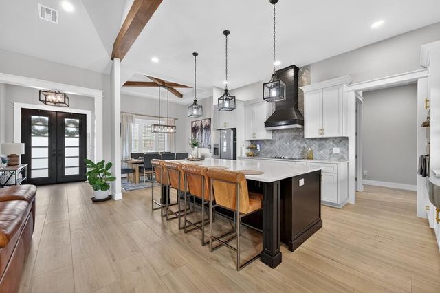 12716 SW 53rd Street, Mustang, OK 73064