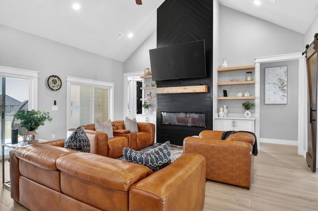 12716 SW 53rd Street, Mustang, OK 73064