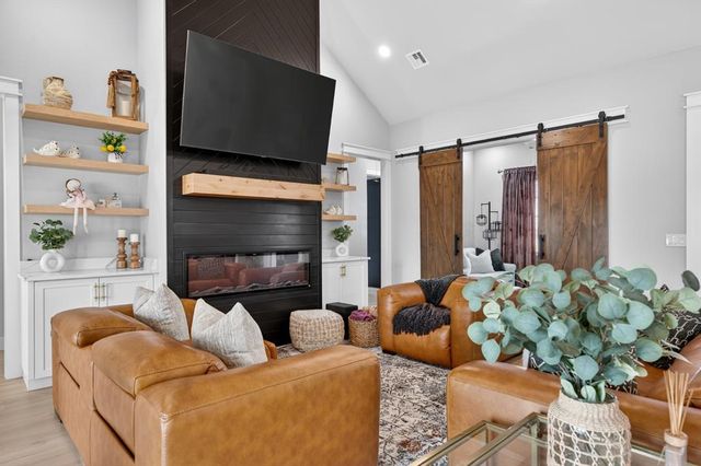 12716 SW 53rd Street, Mustang, OK 73064