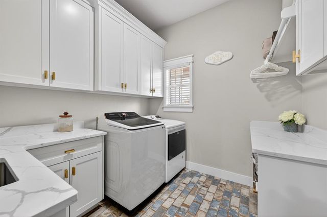 12716 SW 53rd Street, Mustang, OK 73064