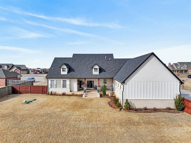 12716 SW 53rd Street, Mustang, OK 73064