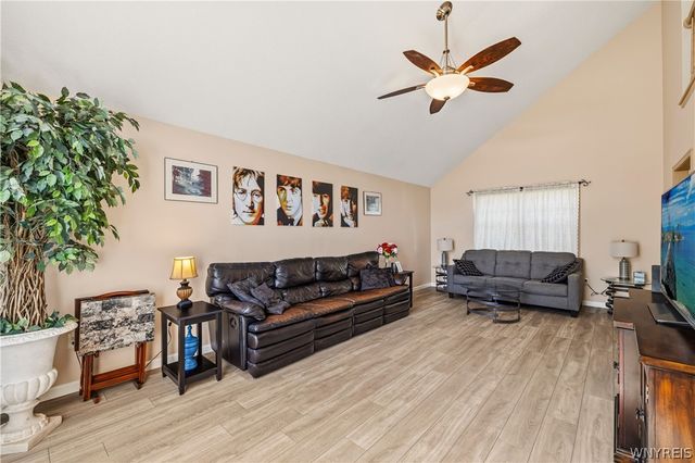 705 Sara Court, Lewiston, NY 14092