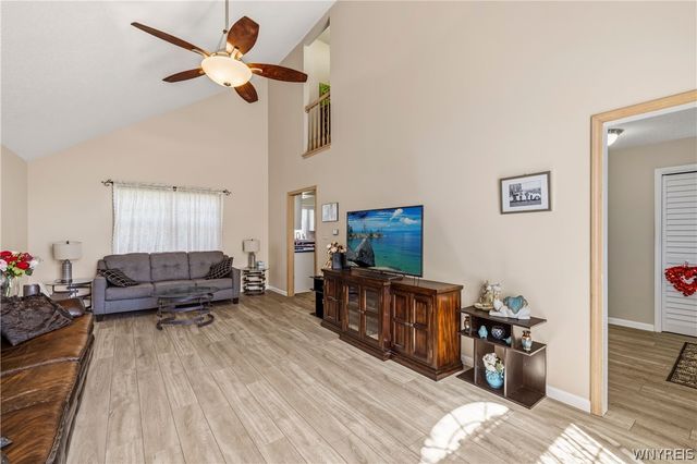 705 Sara Court, Lewiston, NY 14092