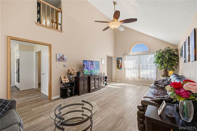 705 Sara Court, Lewiston, NY 14092