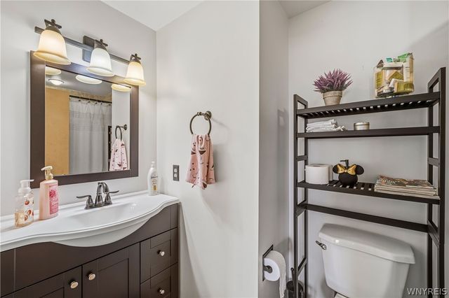 705 Sara Court, Lewiston, NY 14092
