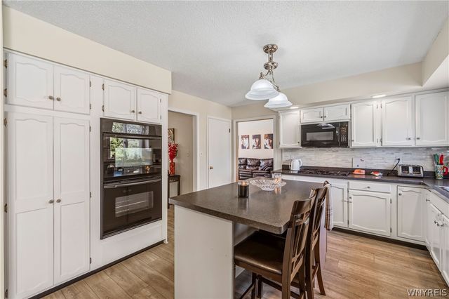 705 Sara Court, Lewiston, NY 14092