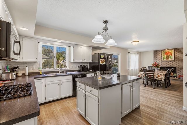 705 Sara Court, Lewiston, NY 14092