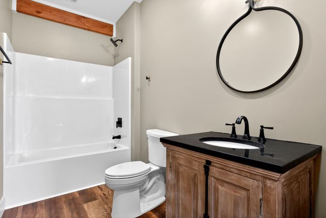 123 Cattlemans Dr, Sparta, TN 38583