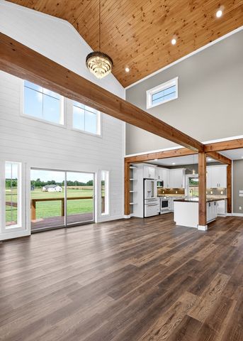 123 Cattlemans Dr, Sparta, TN 38583