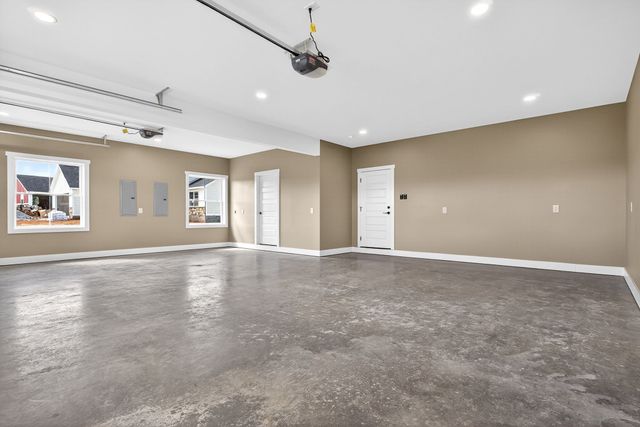 123 Cattlemans Dr, Sparta, TN 38583