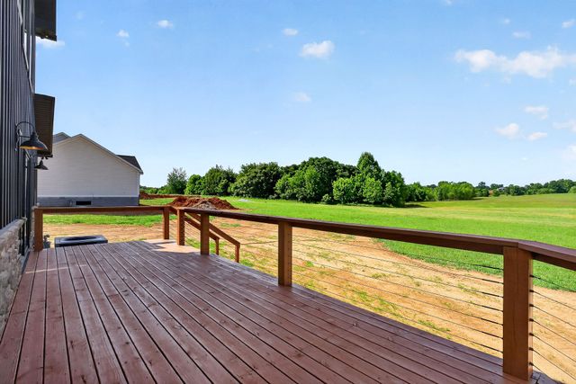 123 Cattlemans Dr, Sparta, TN 38583
