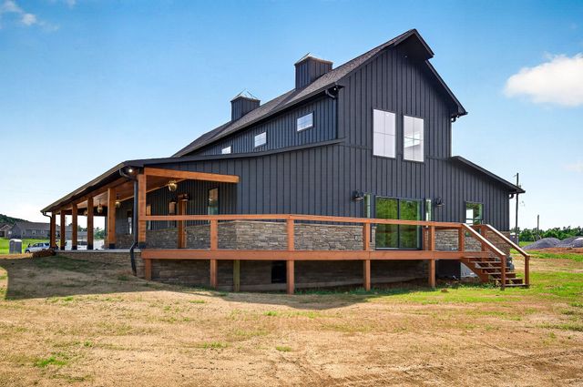 123 Cattlemans Dr, Sparta, TN 38583