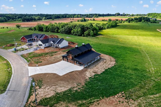 123 Cattlemans Dr, Sparta, TN 38583
