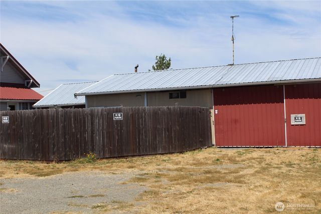 550 N Sequim Avenue, Sequim, WA 98382