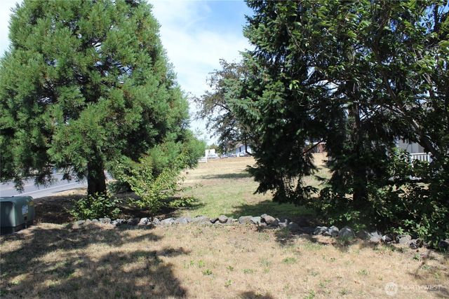 550 N Sequim Avenue, Sequim, WA 98382