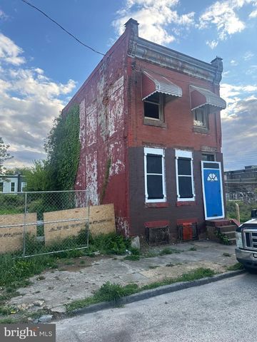 1014 W COLONA ST, Philadelphia, PA 19133