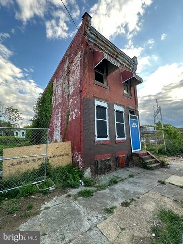 1014 W COLONA ST, Philadelphia, PA 19133