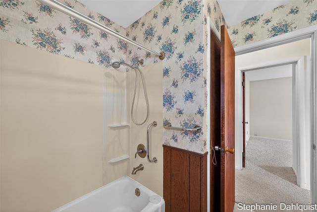 1415 Woodhaven Street, Muskegon, MI 49445