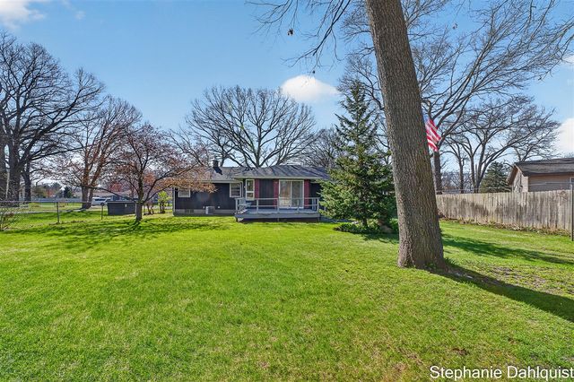 1415 Woodhaven Street, Muskegon, MI 49445