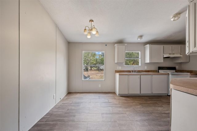 162 Jeffrey DR, Cedar Creek, TX 78612