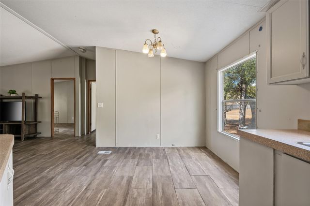 162 Jeffrey DR, Cedar Creek, TX 78612
