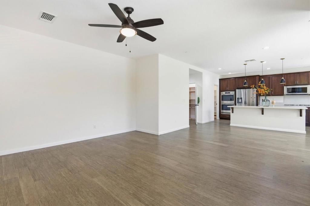 Image 10 of property listing at 1446 S Terra Verde Street, Mountain House, CA 95391